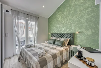 Peaceful Blooming Villa with Pool - Four Bedr...