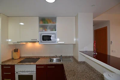 Moderne Wohnung mit Pool in Meeresnähe