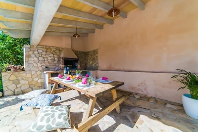 Charmante finca, 500 meter van Buger