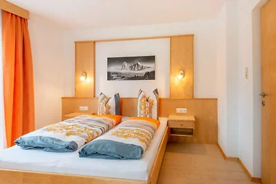 Einladende Ferienwohnung in Ladis mit Balkon