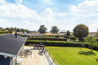 Gerestaureerd zomerhuis in Hejlsminde -- By T...