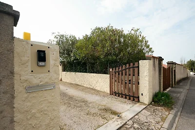 Gut ausgestattetes Dorfhaus in Strandnähe