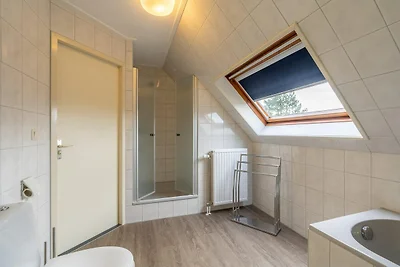 Charmante Villa in der Nähe von Meer und Wald