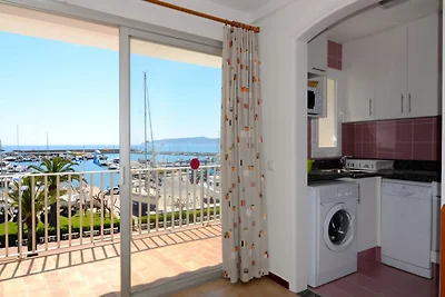 Wohnung in Estartit mit Garten