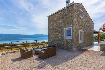 Ferienhaus in Risika mit Schwimmbecken