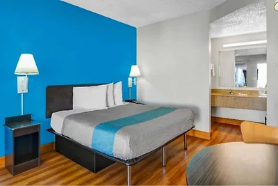 1 Kingsize-Bett | Barrierefreie Badewanne,...