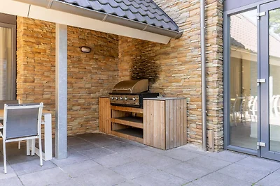 Luxuriöse Villa mit Sauna