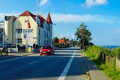 Gerenoiveerde Toevlucht in Hejlsminde-By...