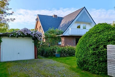 Vakantiehuis in Nieblum met zwembad