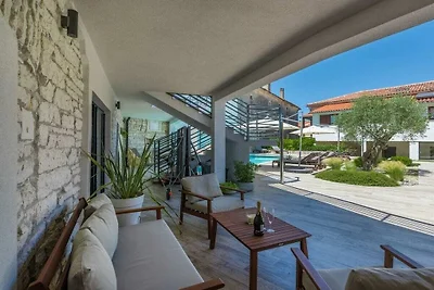 Villa con 5 camere da letto