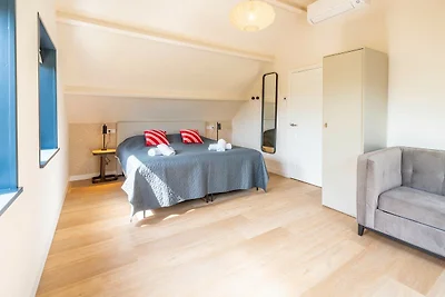 Luxuriöse und attraktive Familienvilla für 8...