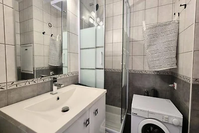 Apartment in Embrun mit Blick auf den See