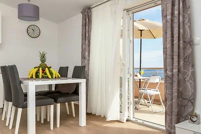 Ferienwohnung in Meeresnähe in Kaštel Stari