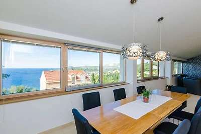 Villa Art Gallery - Six Bedroom Villa with Te...