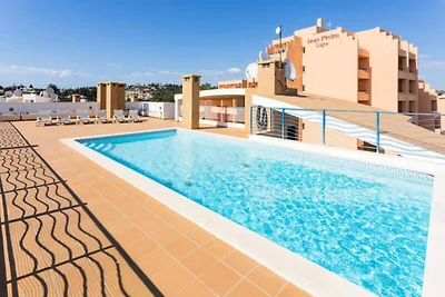 Wohnung bei Meia Praia mit Meerblick