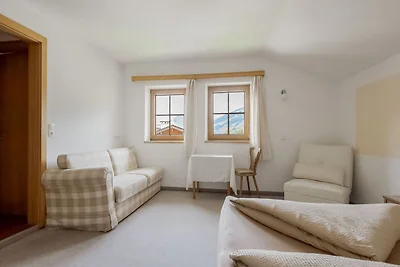 Schöne Wohnung in Hainzenberg neben Wald