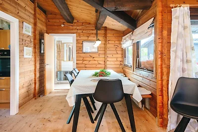 6 osob apartament w Henne