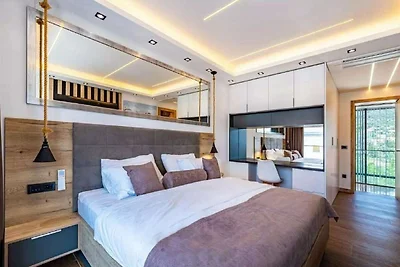 Villa Alpha - Four Bedroom Villa with Swimmin...