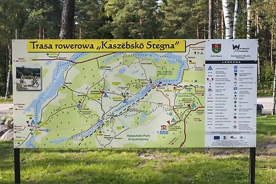 Hälfte eines Ferienhauses, riesiger Garten,...