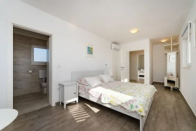 MY DALMATIA - Sea view Villa Anpero