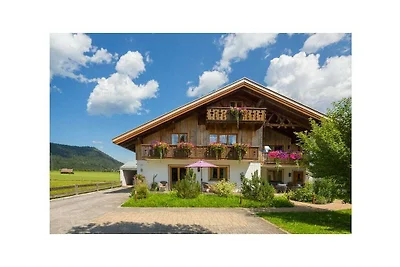 Vakantieappartement in Krün met zwembad
