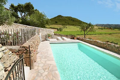 Charmante Wohnung in que mit Jacuzzi