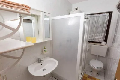 Apartmani Bridić Okrug Gornji - Four Bedroom...
