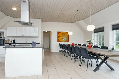 Luxus-Poolhaus in Strandnahe -- By Traum...