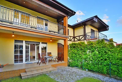 Komfortables Ferienhaus mit Garten, Grzybowo