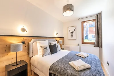 Appartamento di 5 locali - 8 A + 2 E