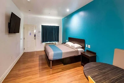 1 Kingsize-Bett | Business-Zimmer, Rauche