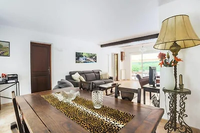 Villa a Fayence con piscina e giardino