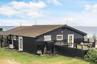4 Sterne Ferienhaus in Karrebæksminde-By...