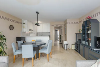 Ruim appartement op de 1e verdieping