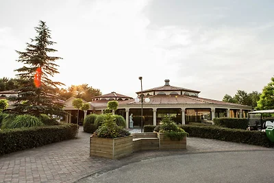 Confortevole villa con quattro bagni, in un a...