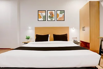 Super Townhouse Prayagraj