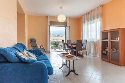 Sunny apartment in Giarre, close to sea with ...