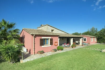 Villa in Pollensa mit Schwimmbecken
