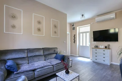 Ferienhaus in Sali mit Meeresstrand