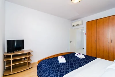 Apartments Bonavista - Premium Two Bedroom Ap...