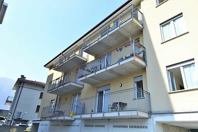 Piacevole appartamento a Dervio con balcone