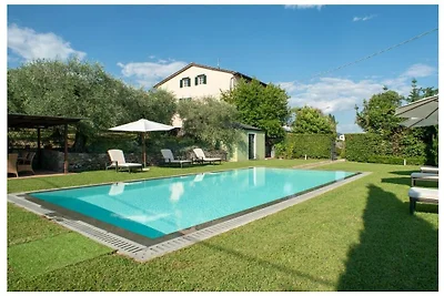 Villa Cassandori Komfortable Ferienresidenz