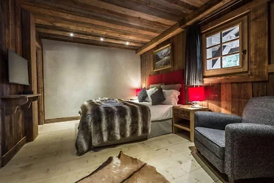 Schneebedecktes Chalet in Chamonix