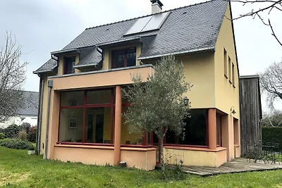 Haus mit 5 Schlafzimmern und 2 Bädern