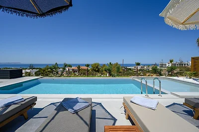 Villa a Heraklion con vista sulle montagne