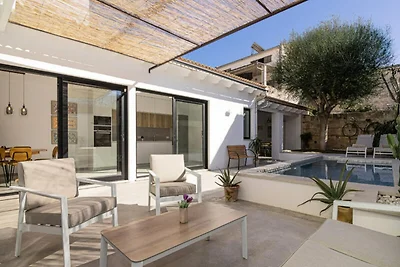 Casa a Muro con piscina e solarium