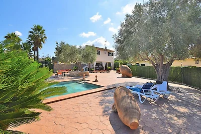 Huis in Muro met zwembad en uitzicht op de...