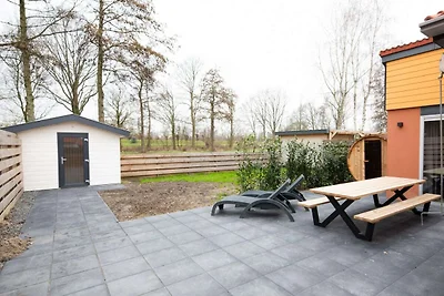 Wellness-Bungalow mit Whirlpool und Sauna