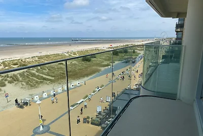 Appartamento a Nieuwpoort con la spiaggia