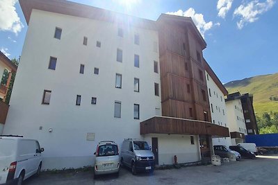 Apartment mit Balkon und Bergblick